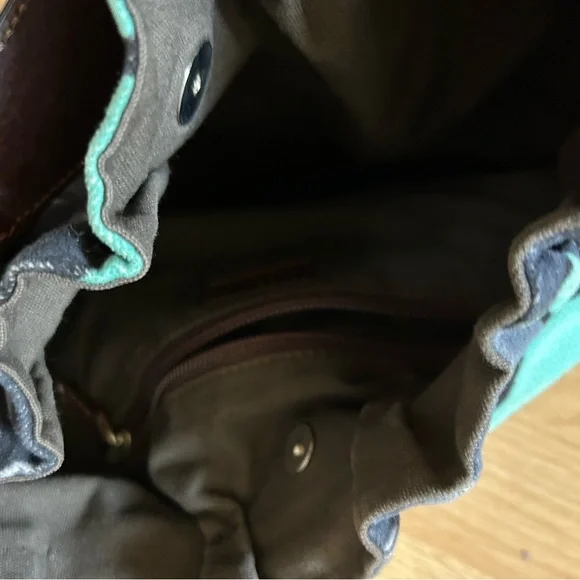 Brand : Moschino cheap and chic purse - Picture 9 of 10